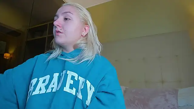 Debbie Taylor online show from 2, 12, 2025