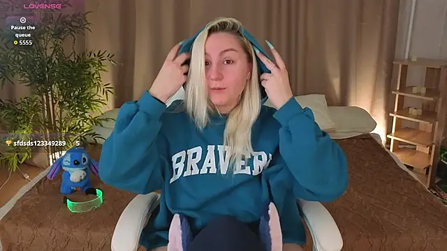 Snapshot of Debbie_Taylor chatting on 7, 2, 2026 Debbie Taylor online show from 7, 2, 2026