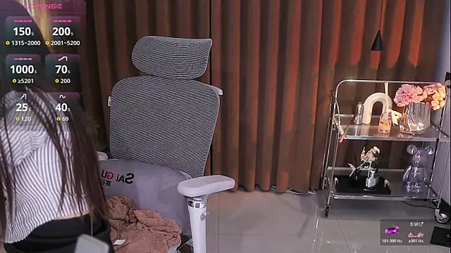 Evajoannana online show from 4, 4, 2026