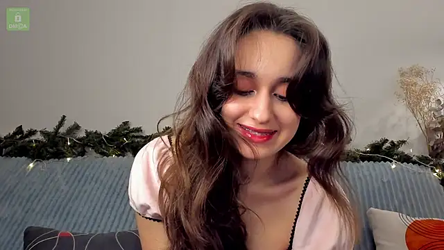 erika hoiree online show from 21, 12, 2024