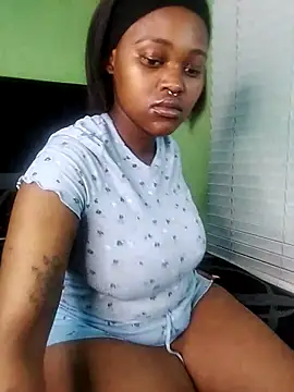 ThickPearlx23 online show from 16, 10, 2025