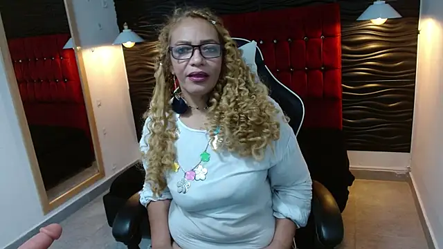 Snapshot of PervertedMature chatting on 12, 1, 2025 PervertedMature online show from 12, 1, 2025