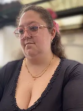 Chloee ep online show from 9, 12, 2024