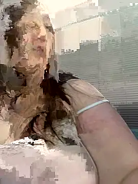 Chloee ep online show from 7, 10, 2025