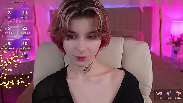 HaylaAmber online show from 12, 12, 2024