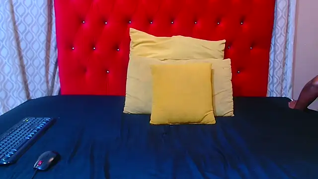 sexychocolatbox10 online show from 14, 11, 2025