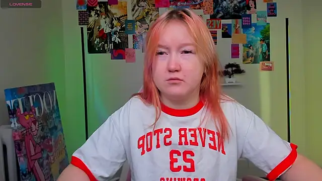 Sara Robinson online show from 8, 3, 2025