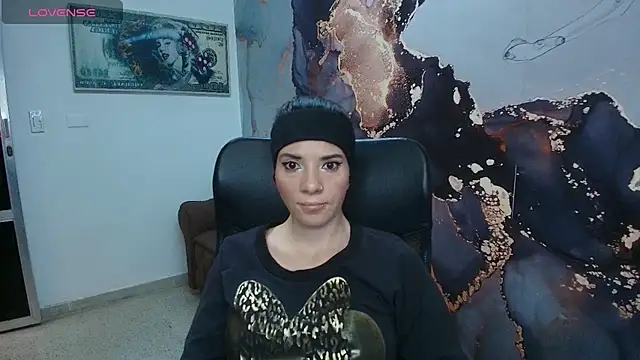 Snapshot of DanaaRey chatting on 10, 10, 2025 DanaaRey online show from 10, 10, 2025