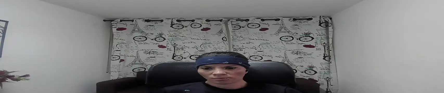 Snapshot of DanaaRey chatting on 16, 10, 2025 DanaaRey online show from 16, 10, 2025