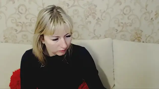 Snapshot of Incredible_Ariela chatting on 6, 1, 2025 Incredible Ariela online show from 6, 1, 2025