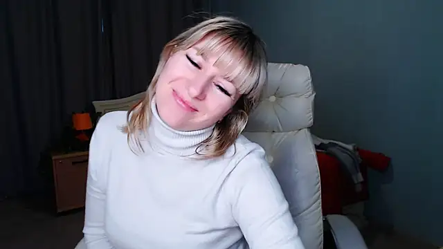 Snapshot of Incredible_Ariela chatting on 4, 2, 2025 Incredible Ariela online show from 4, 2, 2025