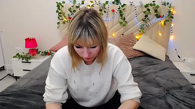 Snapshot of Incredible_Ariela chatting on 6, 3, 2025 Incredible Ariela online show from 6, 3, 2025