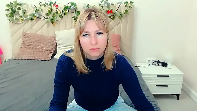 Snapshot of Incredible_Ariela chatting on 6, 5, 2026 Incredible Ariela online show from 6, 5, 2026