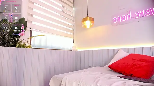 Snapshot of stephanymonroe chatting on 12, 2, 2026 stephanymonroe online show from 12, 2, 2026