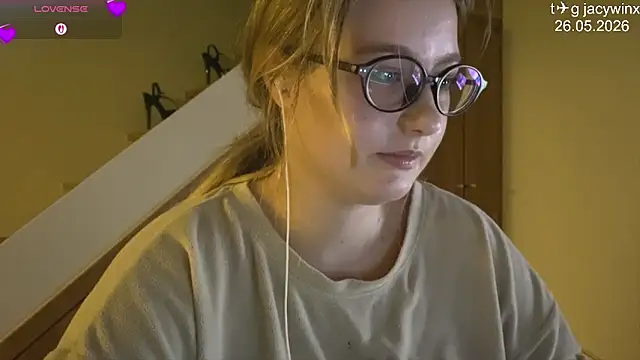 Snapshot of JacyWinslat chatting on 26, 5, 2026 JacyWinslat online show from 26, 5, 2026