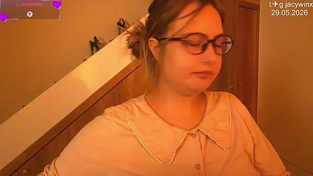Snapshot of JacyWinslat chatting on 29, 5, 2026 JacyWinslat online show from 29, 5, 2026