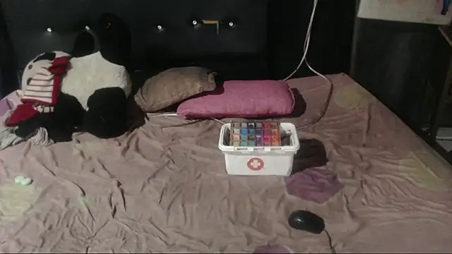 DOMINANTE KLOE  online show from 22, 12, 2024