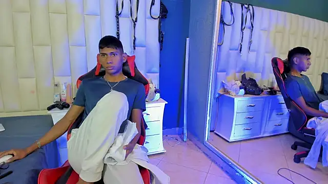 Snapshot of Nick_Collins18 chatting on 5, 2, 2025 Nick Collins18 online show from 5, 2, 2025