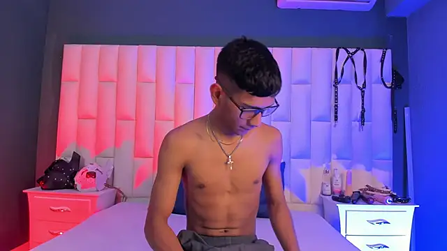 Snapshot of Nick_Collins18 chatting on 6, 2, 2025 Nick Collins18 online show from 6, 2, 2025