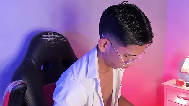 Snapshot of Nick_Collins18 chatting on 6, 10, 2025 Nick Collins18 online show from 6, 10, 2025