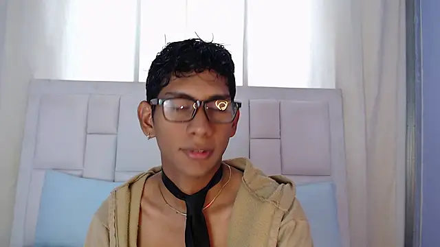 Snapshot of Nick_Collins18 chatting on 27, 11, 2025 Nick Collins18 online show from 27, 11, 2025