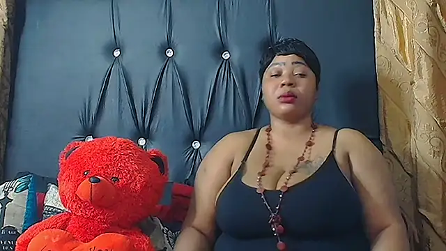 HUMONGUOUSTITSS online show from 17, 9, 2025