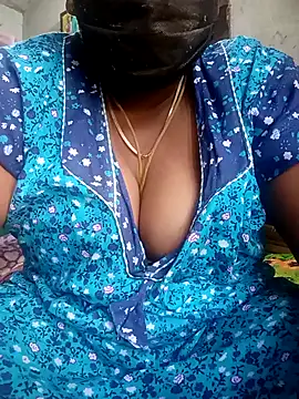 Snapshot of kavinila20 chatting on 15, 2, 2025 kavinila20 online show from 15, 2, 2025