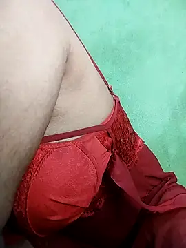 Snapshot of Queen-Amelia chatting on 20, 12, 2025 Queen-Amelia online show from 20, 12, 2025