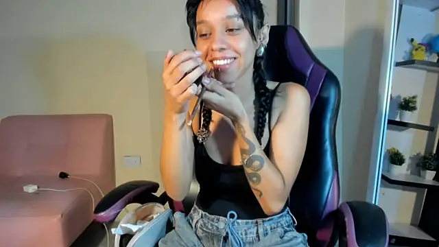 ladynemesis online show from 17, 12, 2024