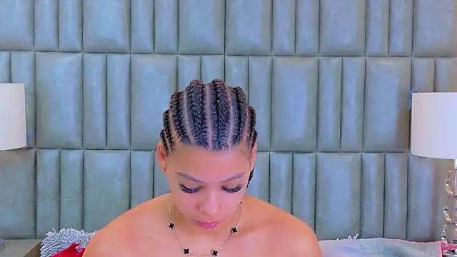 TiaraRosse online show from 15, 3, 2026