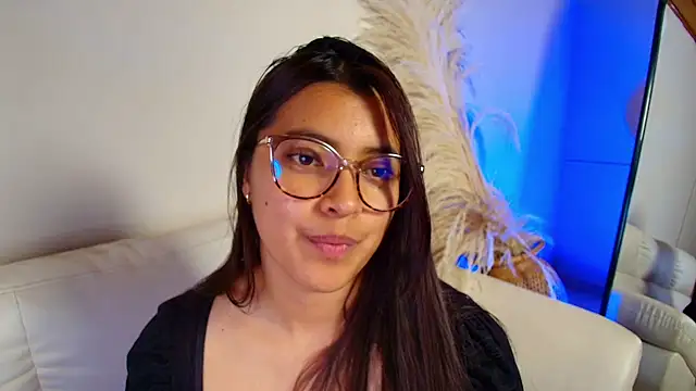 Snapshot of Rebeca_Williams_ chatting on 6, 2, 2025 Rebeca Williams  online show from 6, 2, 2025