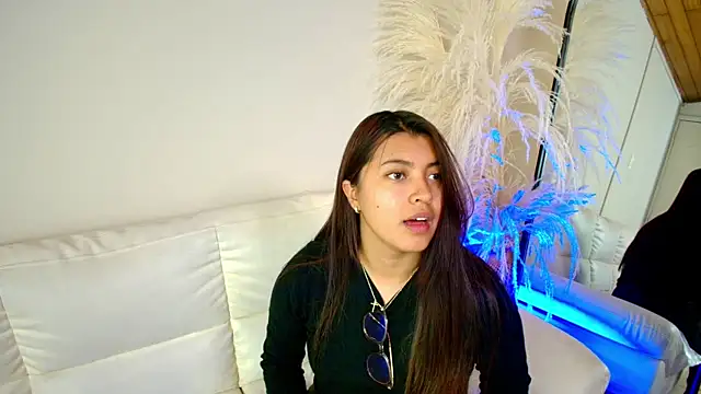 Snapshot of Rebeca_Williams_ chatting on 20, 2, 2025 Rebeca Williams  online show from 20, 2, 2025