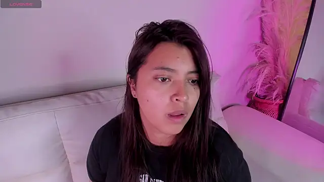 Snapshot of Rebeca_Williams_ chatting on 29, 10, 2025 Rebeca Williams online show from 29, 10, 2025