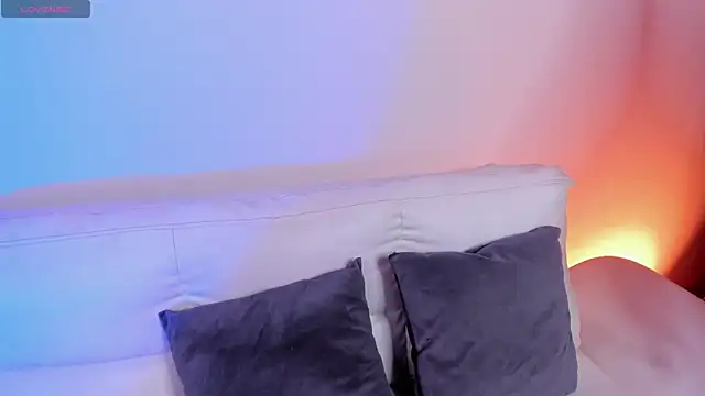 Snapshot of Rebeca_Williams_ chatting on 18, 11, 2025 Rebeca Williams online show from 18, 11, 2025