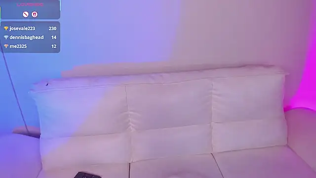 Snapshot of Rebeca_Williams_ chatting on 20, 11, 2025 Rebeca Williams online show from 20, 11, 2025