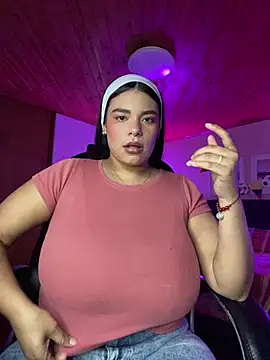 Snapshot of Isabella_boobd chatting on 9, 7, 2026 Isabella boobd online show from 9, 7, 2026