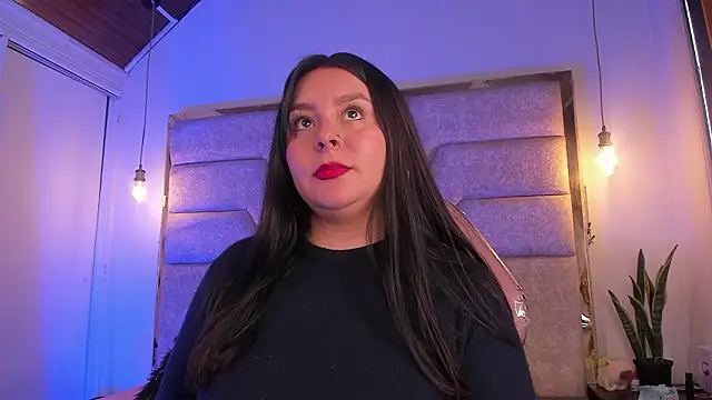 EmaJames25 online show from 9, 1, 2026