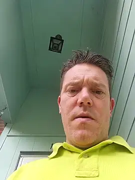 Bigtater1999 online show from 4, 4, 2026