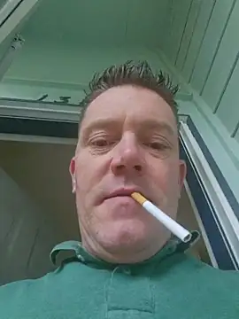 Bigtater1999 online show from 22, 4, 2026