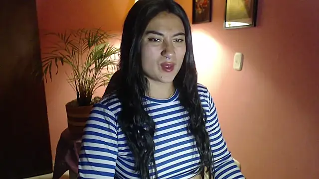 bunnyemilyrose36 online show from 5, 7, 2026
