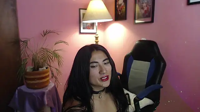 bunnyemilyrose36 online show from 3, 8, 2026