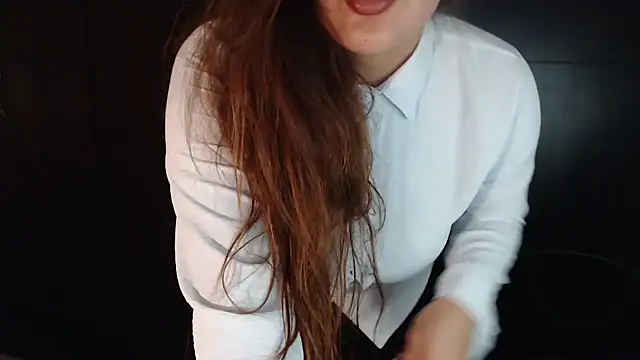 Snapshot of AdharaLujan chatting on 22, 2, 2025 AdharaLujan online show from 22, 2, 2025