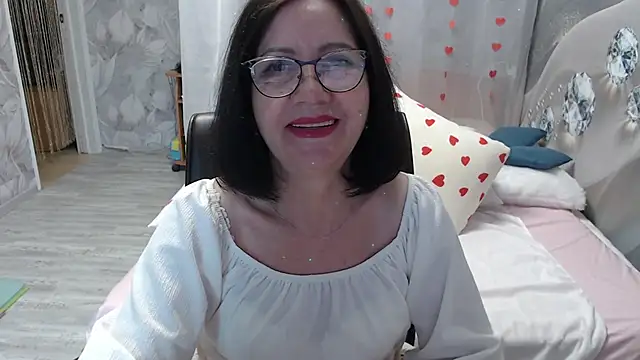 Snapshot of OlgaHottie chatting on 7, 6, 2026 OlgaHottie online show from 7, 6, 2026