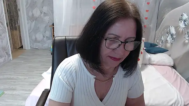 Snapshot of OlgaHottie chatting on 8, 6, 2026 OlgaHottie online show from 8, 6, 2026