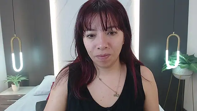 Snapshot of alma_fenix chatting on 11, 1, 2025 alma fenix online show from 11, 1, 2025