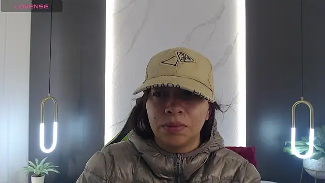 Snapshot of alma_fenix chatting on 8, 2, 2025 alma fenix online show from 8, 2, 2025