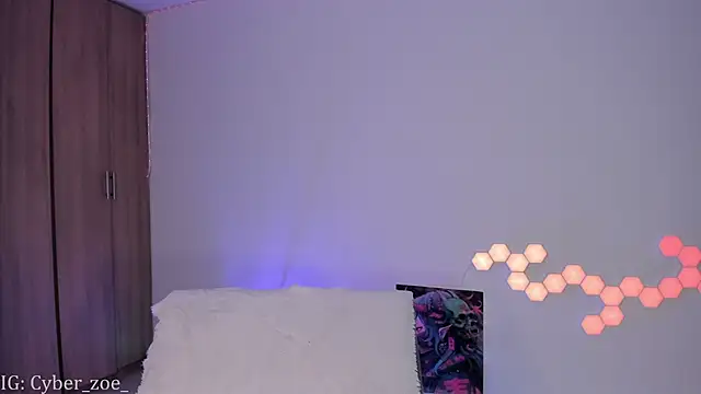 cyberzoe online show from 16, 9, 2025