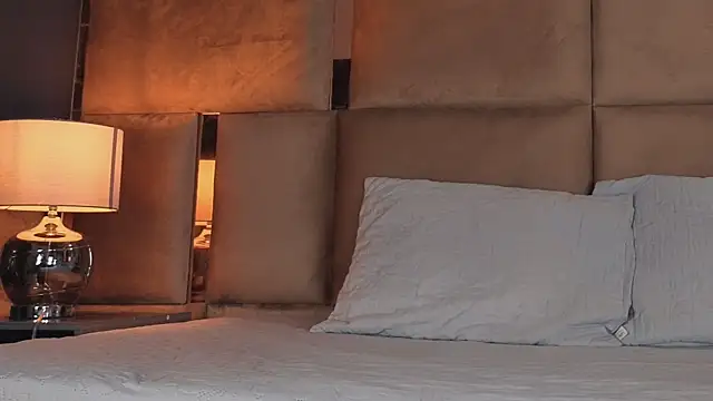 angelinepossy online show from 9, 9, 2025