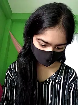 Snapshot of Arisha- chatting on 1, 1, 2025 Arisha- online show from 1, 1, 2025