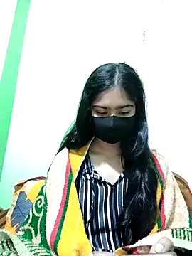 Snapshot of Arisha- chatting on 1, 1, 2025 Arisha- online show from 1, 1, 2025